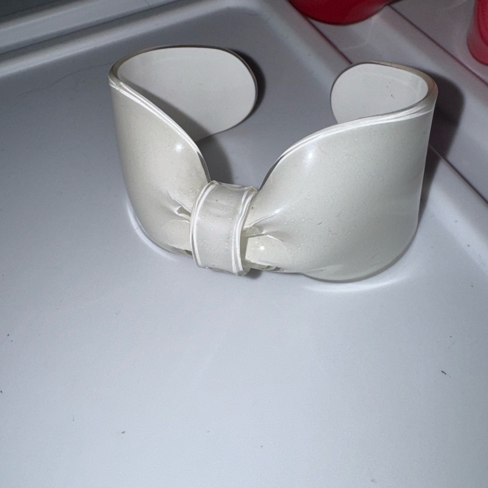 Source Unknown White Bow Bracelet - image 2